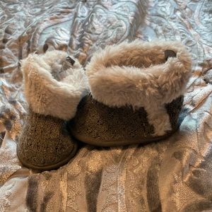 Carter fur boots
